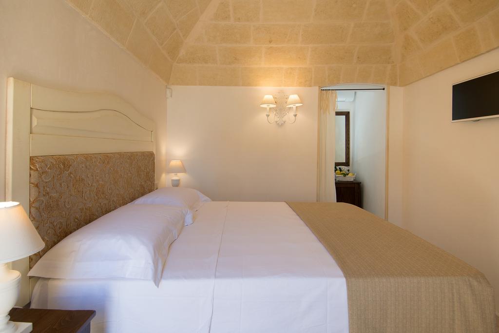 Antica Via Roma B&B E Relax มอนตาลบาโน ภายนอก รูปภาพ