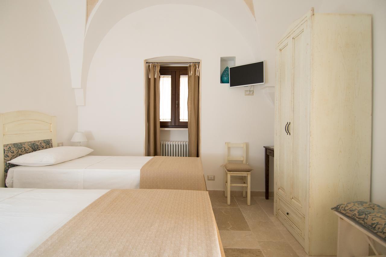 Antica Via Roma B&B E Relax มอนตาลบาโน ภายนอก รูปภาพ
